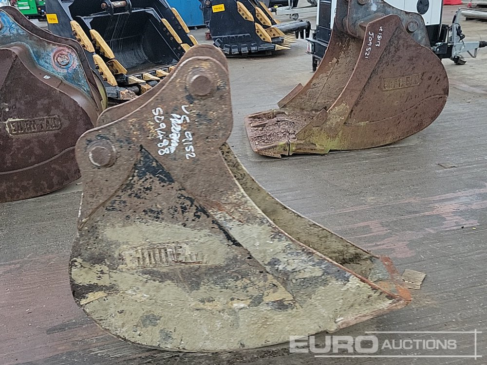 Strickland 12" Digging Bucket 65mm Pin to suit 13 Ton Excavator - Bucket: picture 2 Strickland 12" Digging Bucket 65mm Pin to suit 13 Ton Excavator - Bucket: picture 2