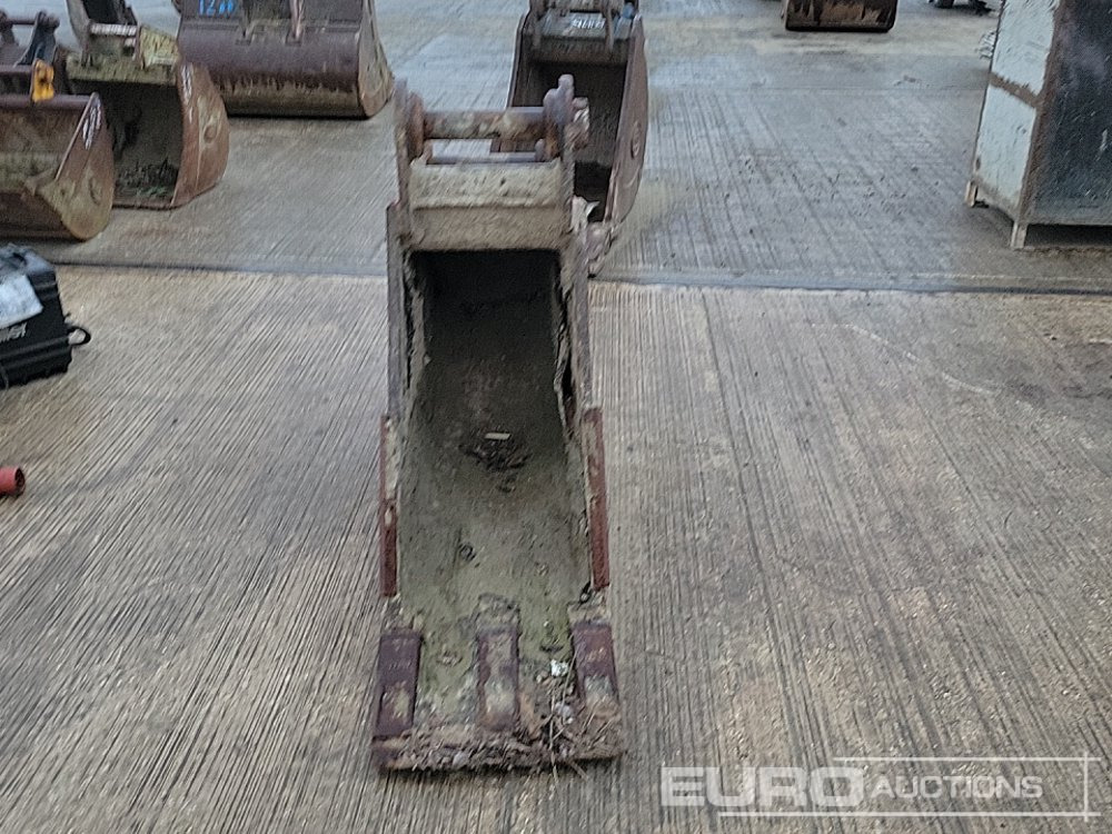 Strickland 18" Digging Bucket 65mm Pin to suit 13 Ton Excavator - Bucket: picture 2 Strickland 18" Digging Bucket 65mm Pin to suit 13 Ton Excavator - Bucket: picture 2