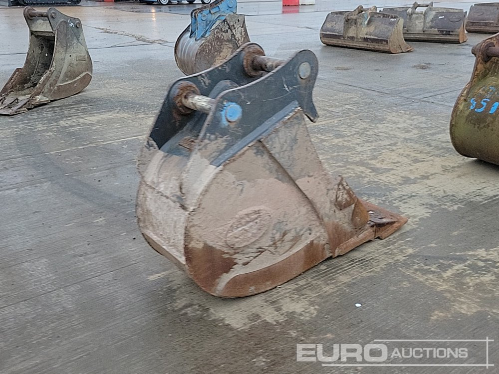 Strickland 18" Digging Bucket 65mm Pin to suit 13 Ton Excavator - Bucket: picture 5 Strickland 18" Digging Bucket 65mm Pin to suit 13 Ton Excavator - Bucket: picture 5