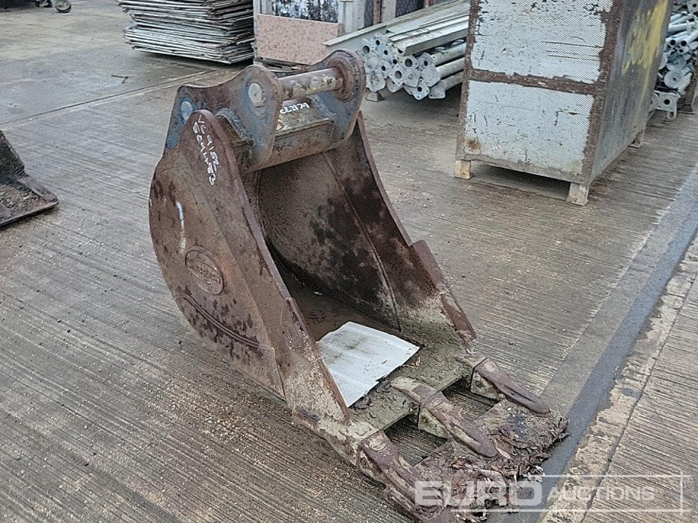 Strickland 24" Digging Bucket 65mm Pin to suit 13 Ton Excavator - Bucket: picture 1 Strickland 24" Digging Bucket 65mm Pin to suit 13 Ton Excavator - Bucket: picture 1