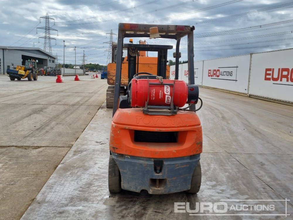 Toyota 42-7FGF25 - Forklift: picture 4 Toyota 42-7FGF25 - Forklift: picture 4