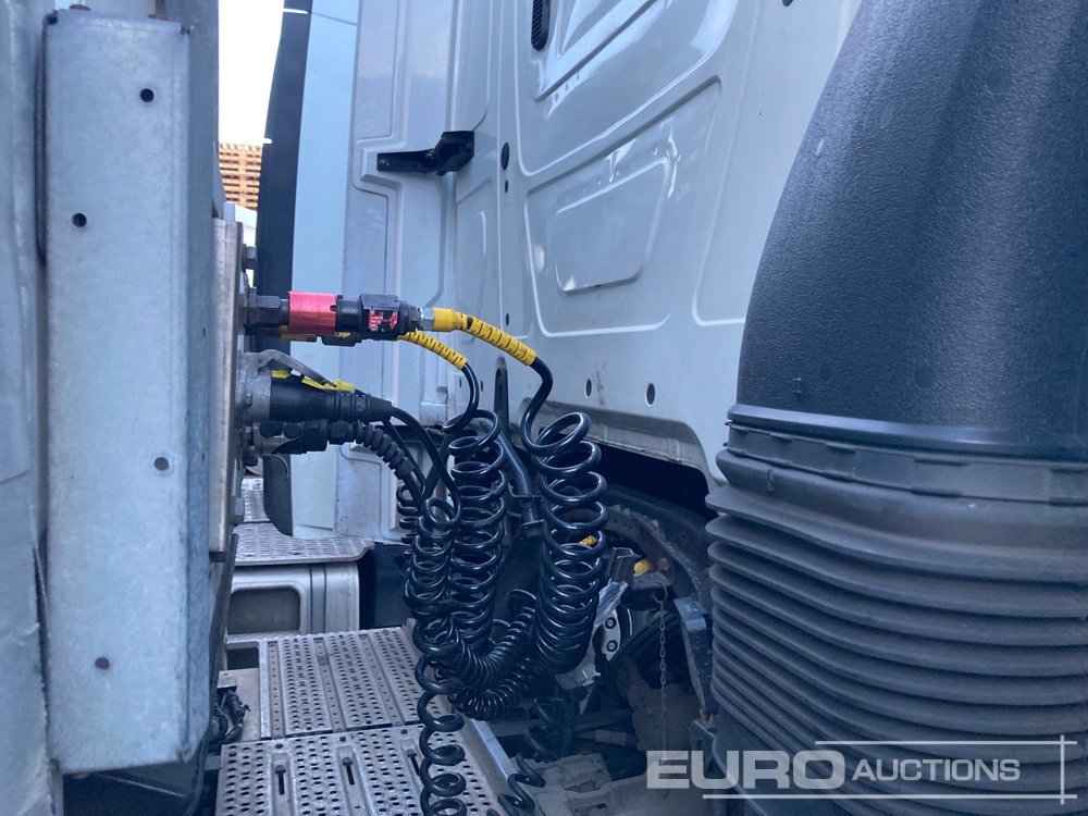 2015 Mercedes-Benz ACTROS - Tractor unit: picture 4 2015 Mercedes-Benz ACTROS - Tractor unit: picture 4
