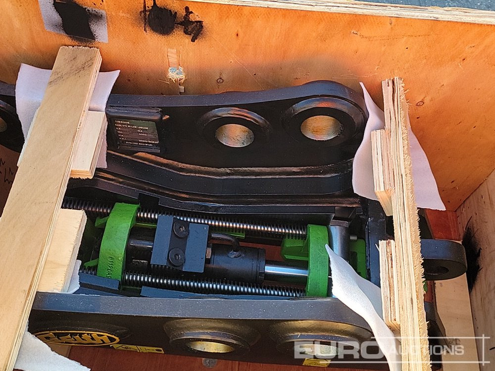 Unused Geith Hydraulic Double Lock Quick Hitch 45mm Pin to suit 4-6 Ton Excavator - Quick coupler: picture 5 Unused Geith Hydraulic Double Lock Quick Hitch 45mm Pin to suit 4-6 Ton Excavator - Quick coupler: picture 5