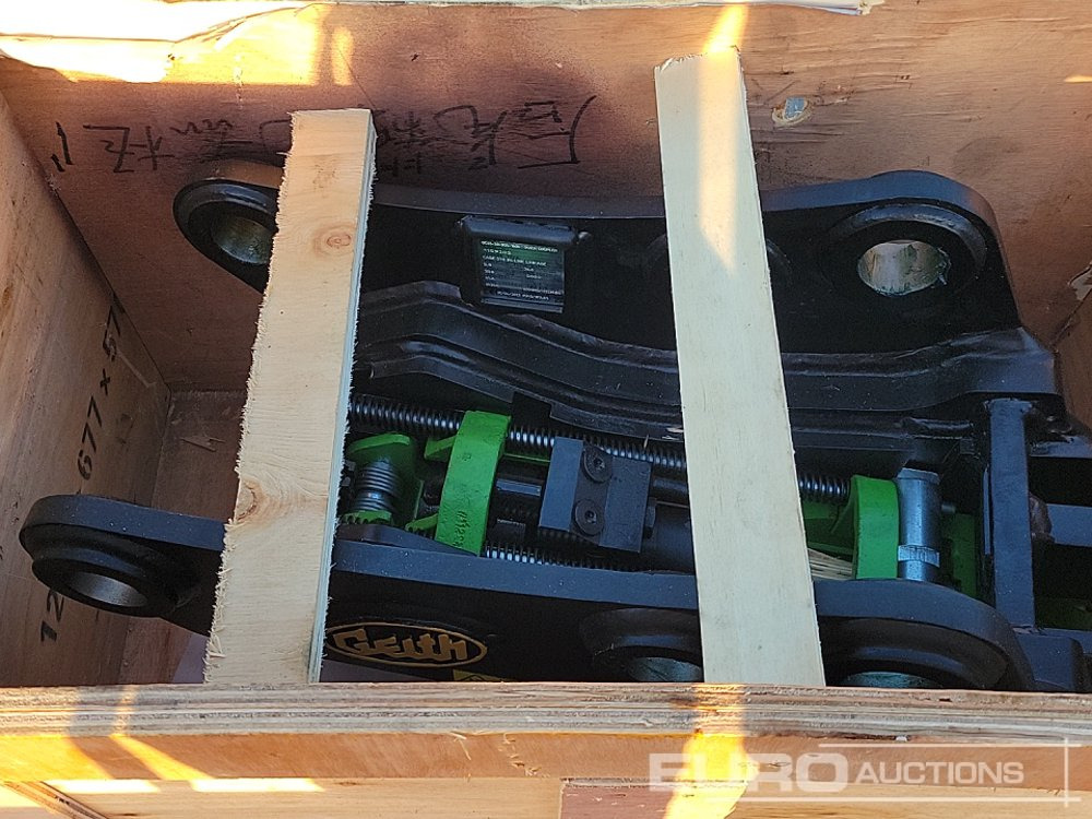Unused Geith Hydraulic Double Lock Quick Hitch 45mm Pin to suit 4-6 Ton Excavator - Quick coupler: picture 5 Unused Geith Hydraulic Double Lock Quick Hitch 45mm Pin to suit 4-6 Ton Excavator - Quick coupler: picture 5