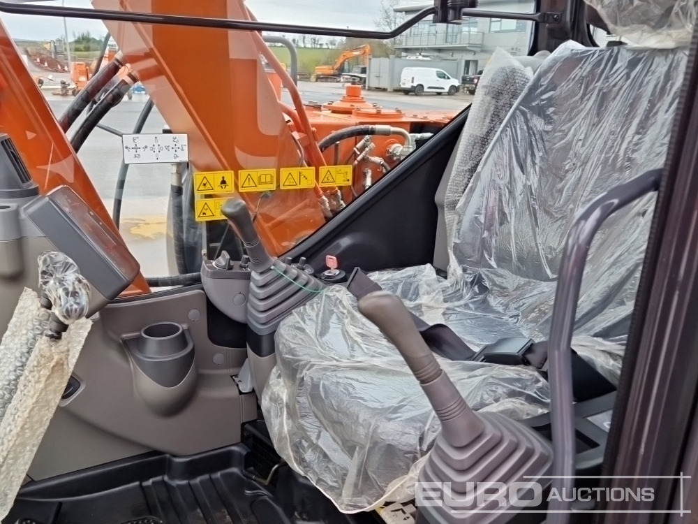 Mini excavator Unused Hitachi ZX70-5A: picture 36