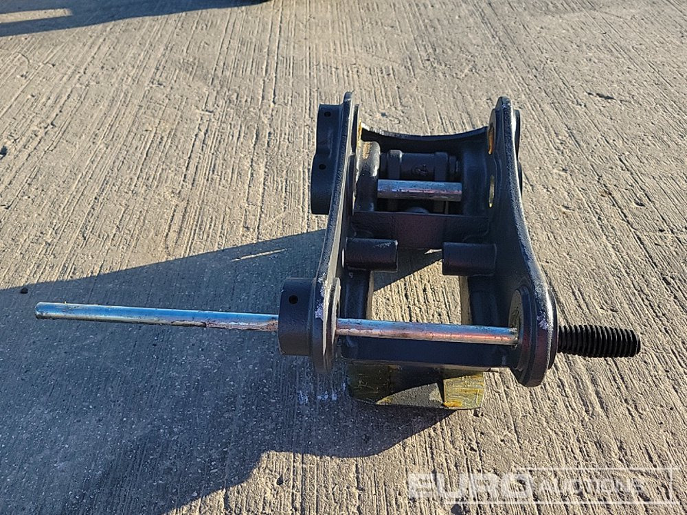 Unused Miller QH 45mm Pin to suit 4-6 Ton Excavator - Quick coupler: picture 4 Unused Miller QH 45mm Pin to suit 4-6 Ton Excavator - Quick coupler: picture 4
