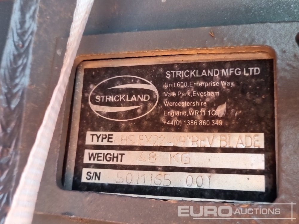 New Bucket Unused Strickland 10", 10", 10", 10" Digging Bucket 35mm Pin to suit Mini Excavator: picture 11