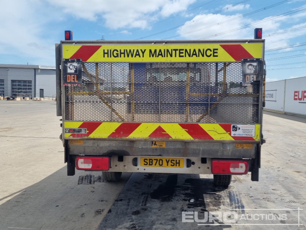 Volkswagen Crafter CR35 - Open body delivery van: picture 4 Volkswagen Crafter CR35 - Open body delivery van: picture 4