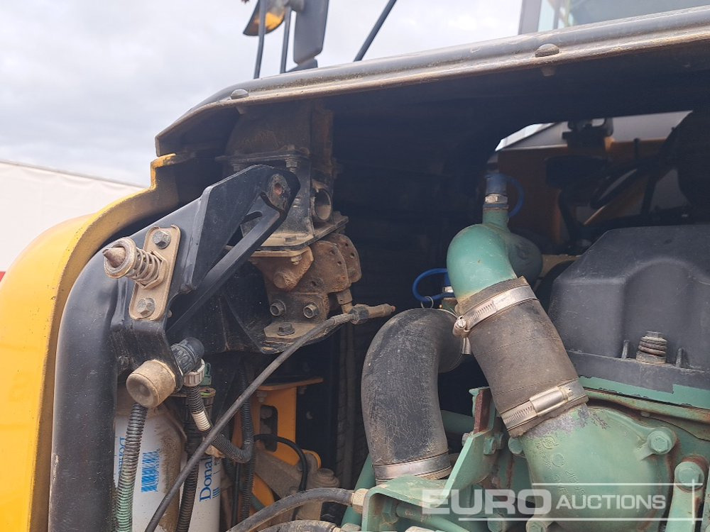 Articulated dumper Volvo A25D: picture 32