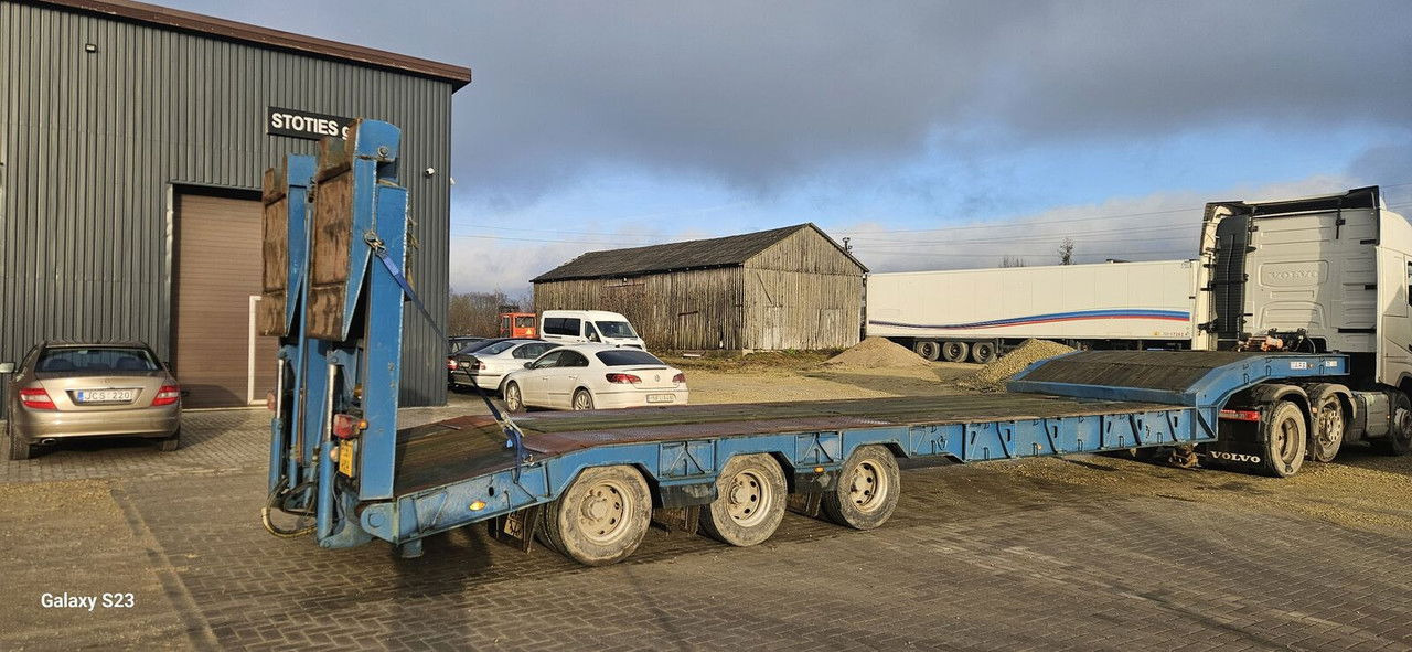 Andover - Low loader semi-trailer: picture 1 Andover - Low loader semi-trailer: picture 1