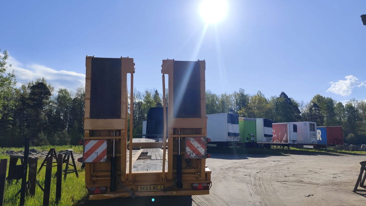 Diversen MAC Trailer - Low loader semi-trailer: picture 1 Diversen MAC Trailer - Low loader semi-trailer: picture 1