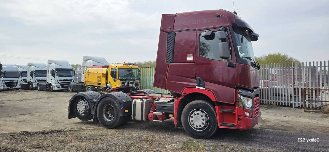 Renault T520 - Tractor unit: picture 5 Renault T520 - Tractor unit: picture 5