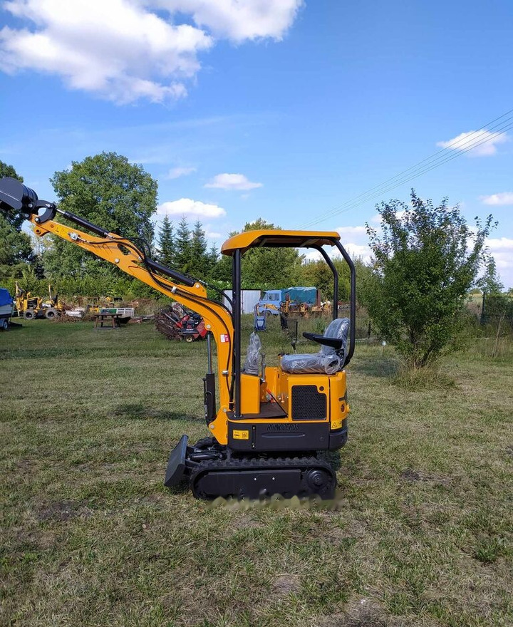 RME15 - Mini excavator: picture 2 RME15 - Mini excavator: picture 2