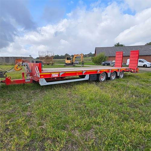 ABC 33000 T - Low loader trailer: picture 2 ABC 33000 T - Low loader trailer: picture 2