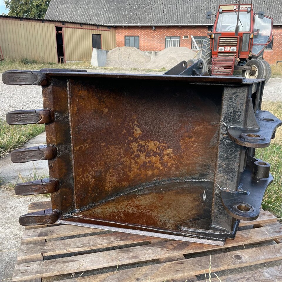 Bucket for Backhoe loader ABC 70cm: picture 6