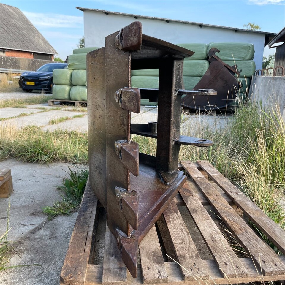 Bucket for Backhoe loader ABC 70cm: picture 10