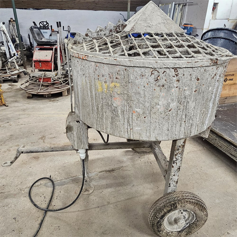 ABC BOMA Borup Andersens Maskinfabrik 325L UNI - Concrete mixer: picture 3 ABC BOMA Borup Andersens Maskinfabrik 325L UNI - Concrete mixer: picture 3