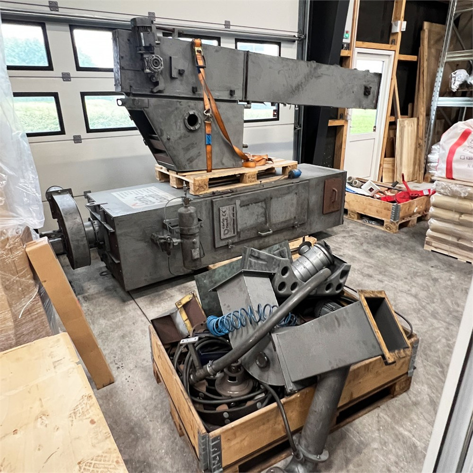 Machine tool ABC Carlo Banfi P11-TP1A: picture 1