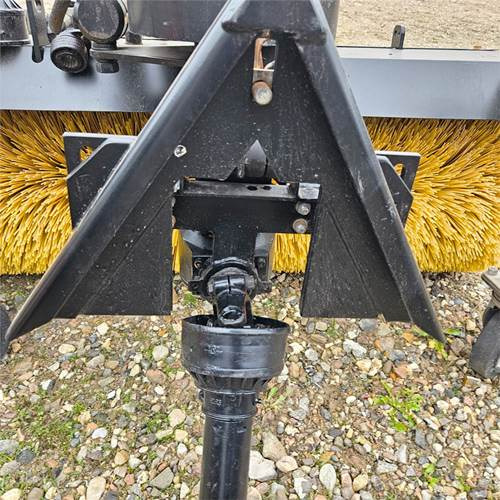 ABC Unknown - Broom: picture 5 ABC Unknown - Broom: picture 5