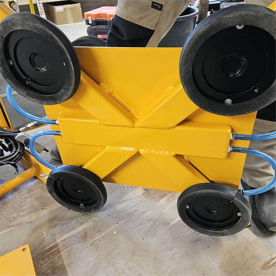 ABC Z - Construction equipment: picture 3 ABC Z - Construction equipment: picture 3