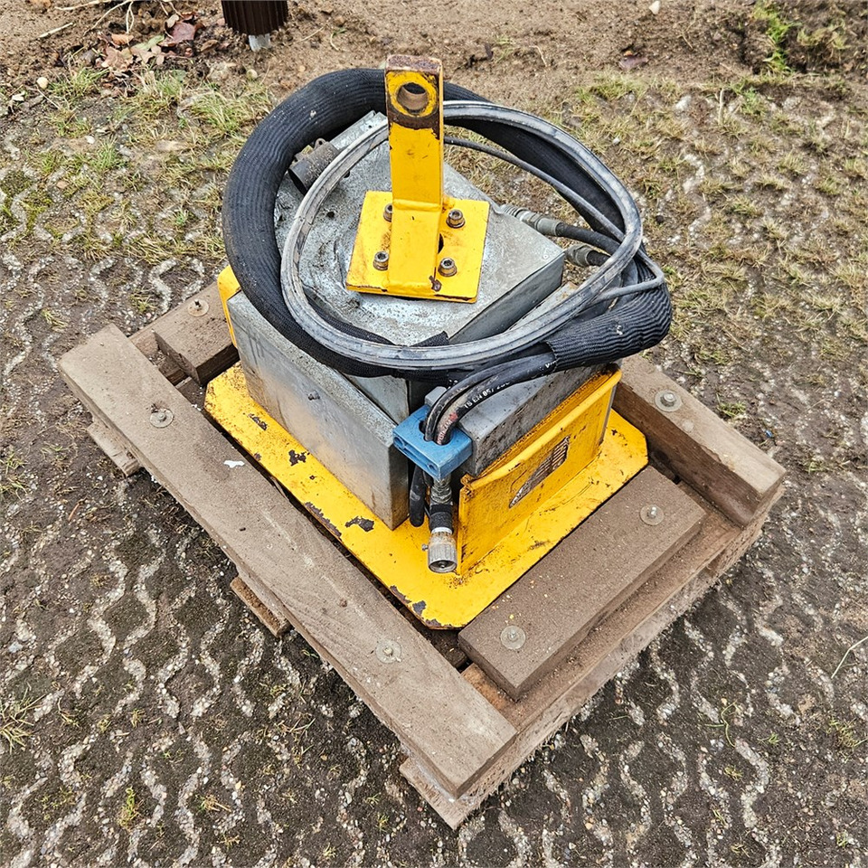 ASP FL - Construction equipment: picture 2 ASP FL - Construction equipment: picture 2