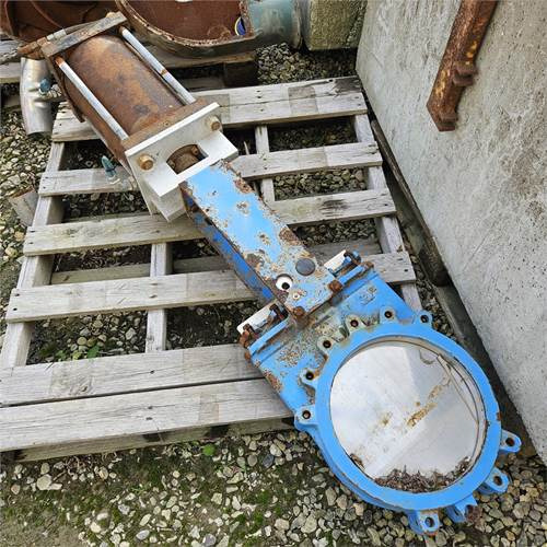 ABC Unknown - Attachment for Construction machinery: picture 1 ABC Unknown - Attachment for Construction machinery: picture 1