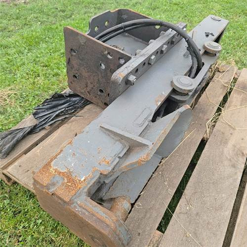 Claas Jaguar - Hitch - Attachment for Agricultural machinery: picture 1 Claas Jaguar - Hitch - Attachment for Agricultural machinery: picture 1