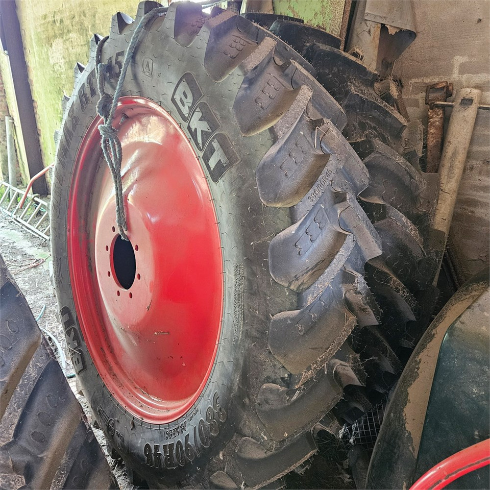 Farm tractor BKT Agri max: picture 9