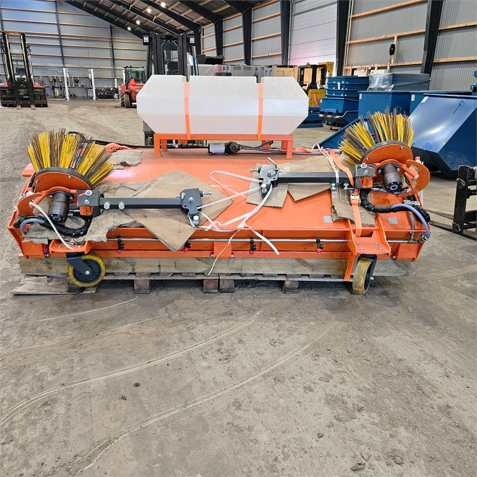 BM ZMC240 - Broom: picture 2 BM ZMC240 - Broom: picture 2