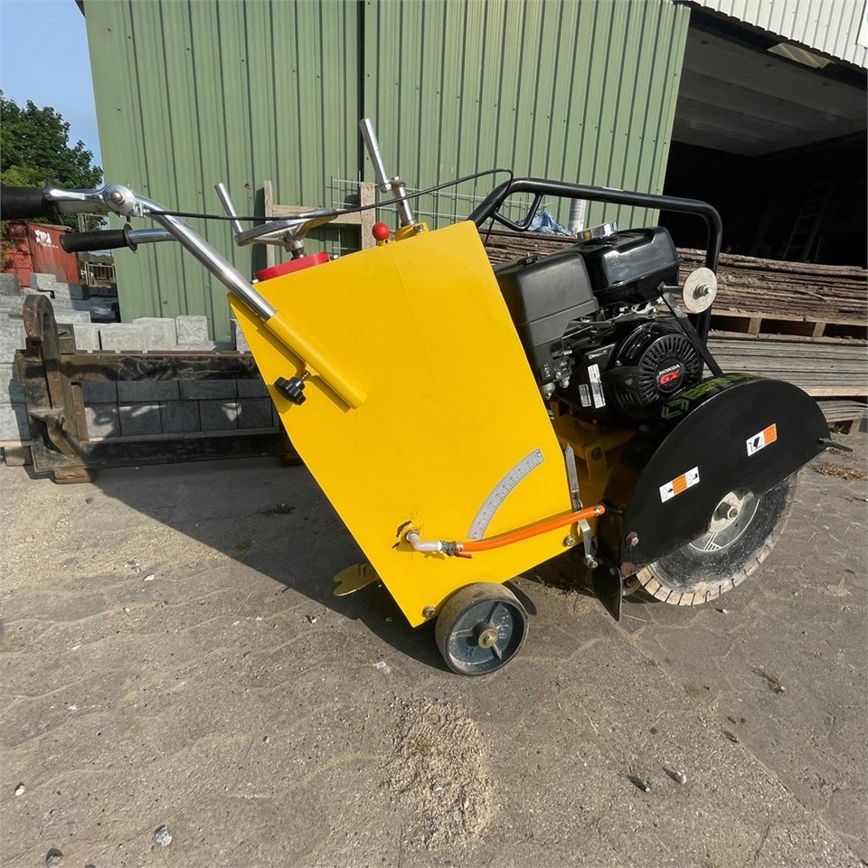 Bernards BS20-40 - Asphalt machine: picture 4 Bernards BS20-40 - Asphalt machine: picture 4