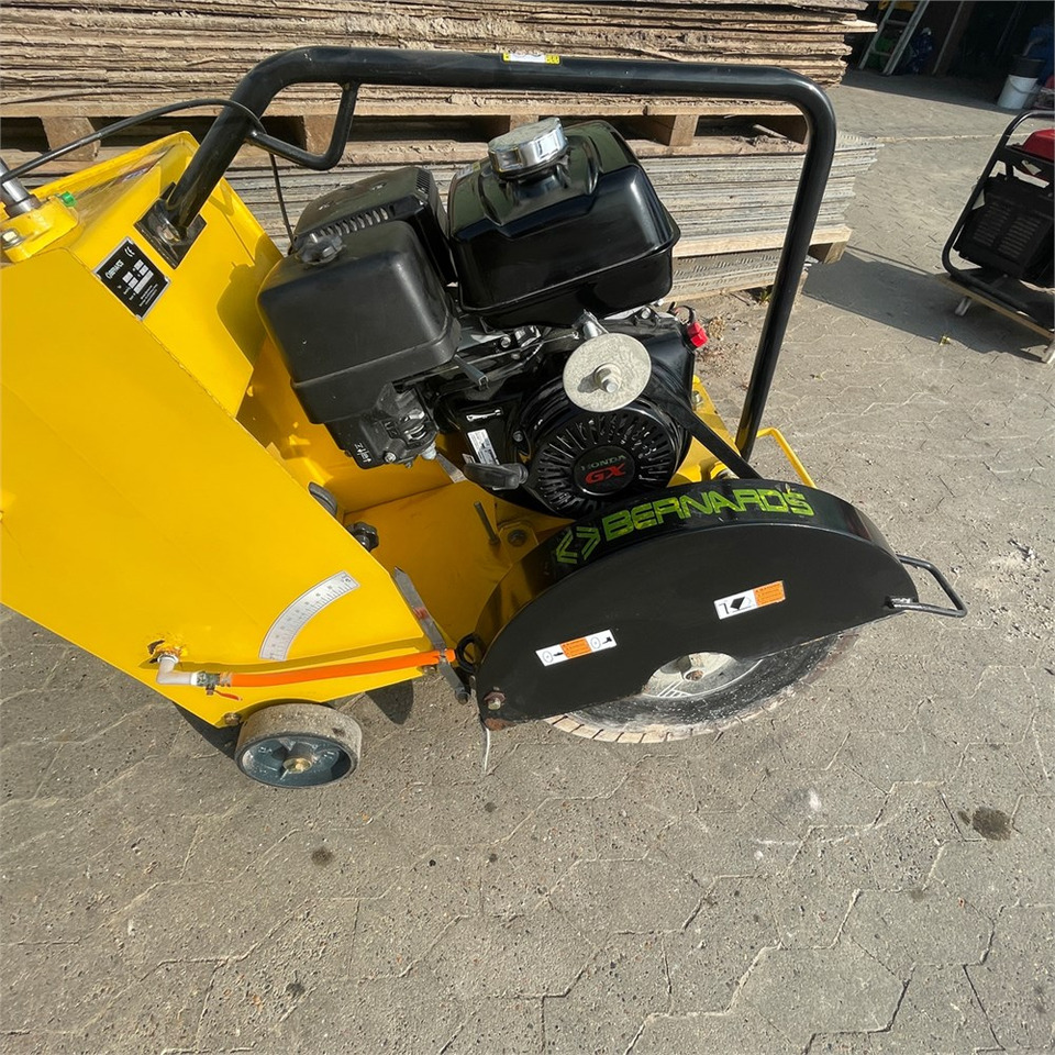 Bernards BS20-40 - Asphalt machine: picture 5 Bernards BS20-40 - Asphalt machine: picture 5