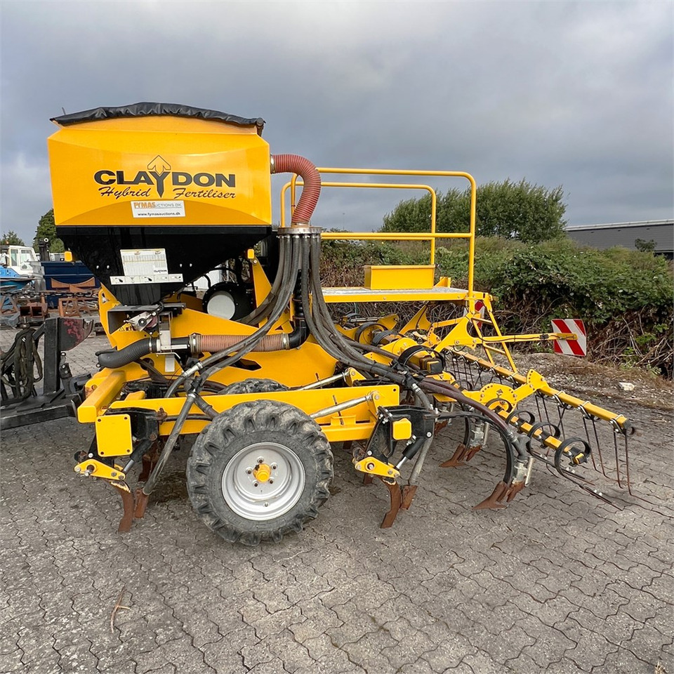 Claydon 4M Hybrid Fert - Sowing equipment: picture 5 Claydon 4M Hybrid Fert - Sowing equipment: picture 5