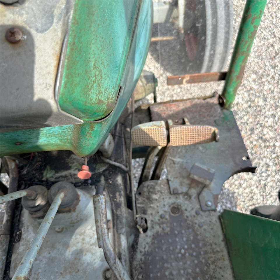 Farm tractor Deutz D 60 06: picture 17