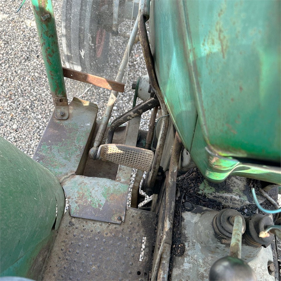 Farm tractor Deutz D 60 06: picture 18