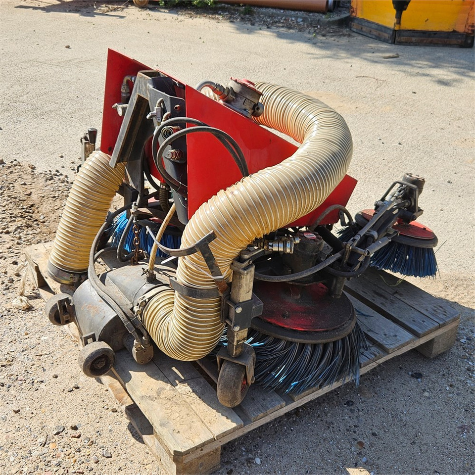 Egholm CFS 1000 - Broom: picture 5 Egholm CFS 1000 - Broom: picture 5