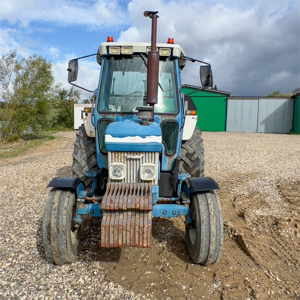 Farm tractor Ford 5610: picture 10 Farm tractor Ford 5610: picture 10