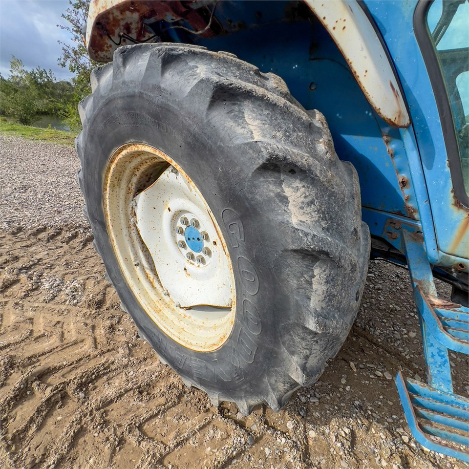 Farm tractor Ford 5610: picture 26 Farm tractor Ford 5610: picture 26