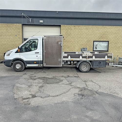 Ford Transit 2.2 TDCi (155HK) Chassis RWD Man - Dropside/ Flatbed truck: picture 3 Ford Transit 2.2 TDCi (155HK) Chassis RWD Man - Dropside/ Flatbed truck: picture 3