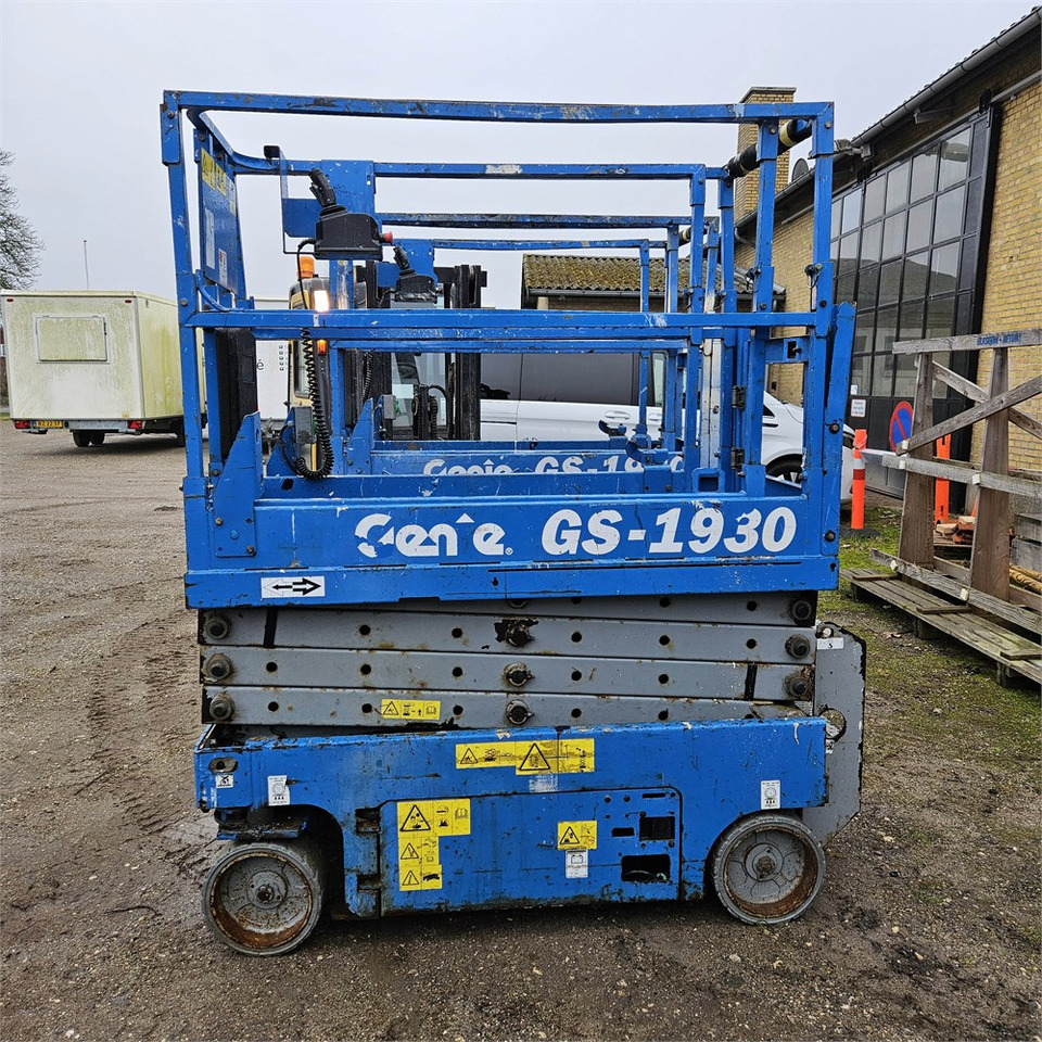 Genie GS 1930 - Scissor lift: picture 3 Genie GS 1930 - Scissor lift: picture 3