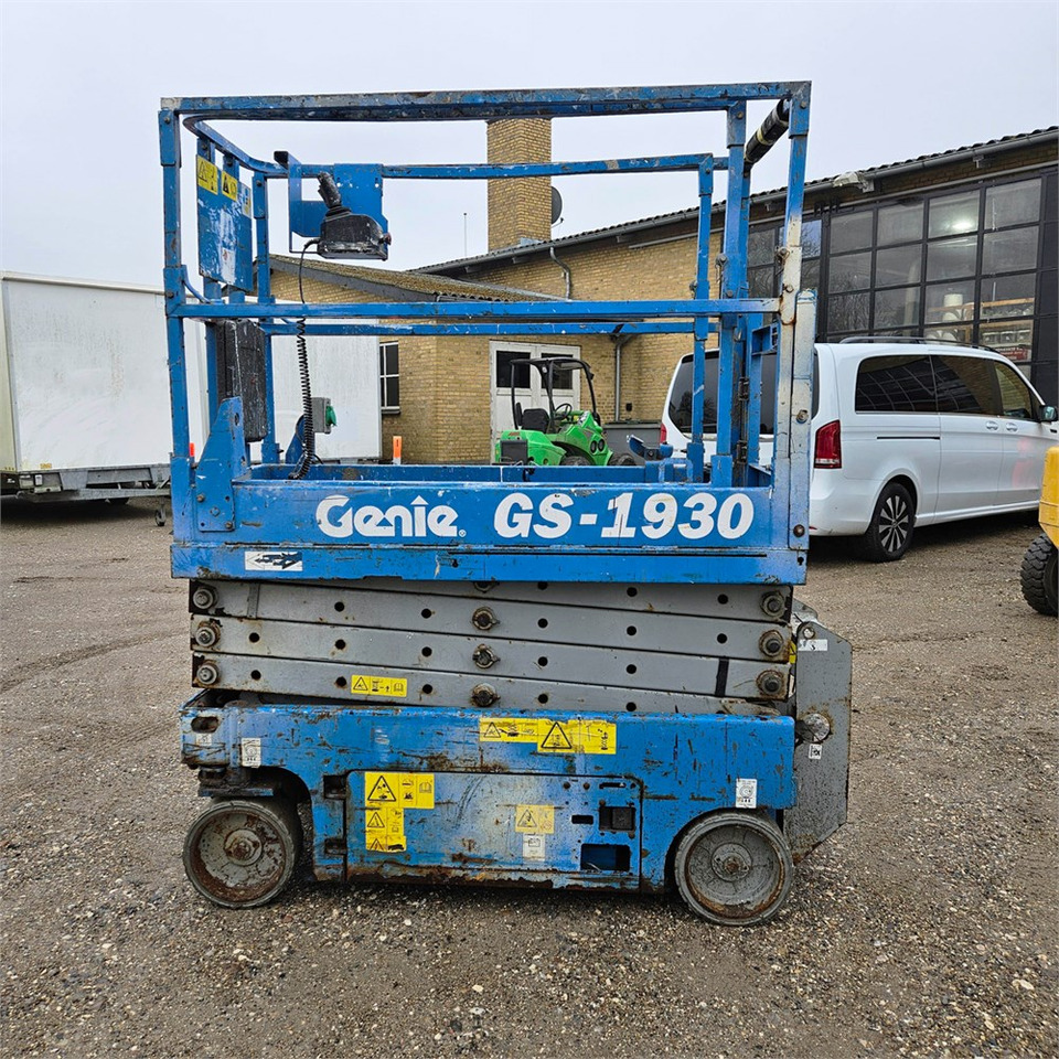 Genie GS 1930 - Scissor lift: picture 3 Genie GS 1930 - Scissor lift: picture 3