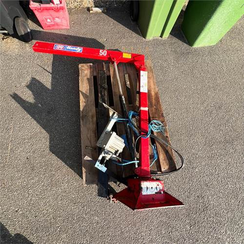 HMF Handy 52 TM - Dropside/ Flatbed truck: picture 2 HMF Handy 52 TM - Dropside/ Flatbed truck: picture 2