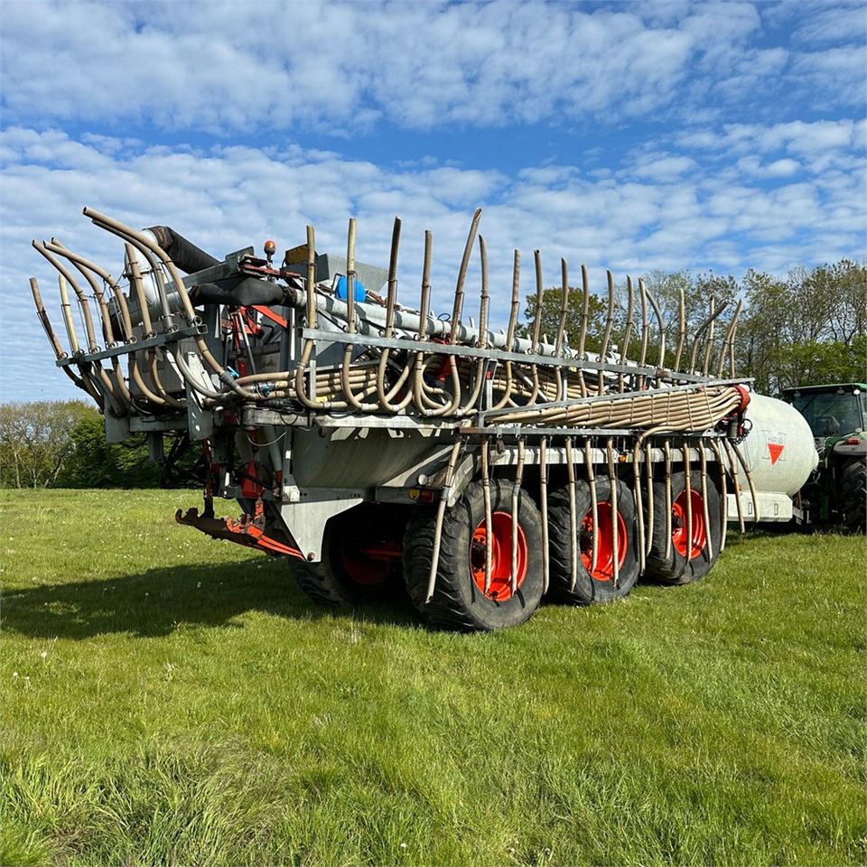 Harsø HV 30 - Fertilizing equipment: picture 2 Harsø HV 30 - Fertilizing equipment: picture 2