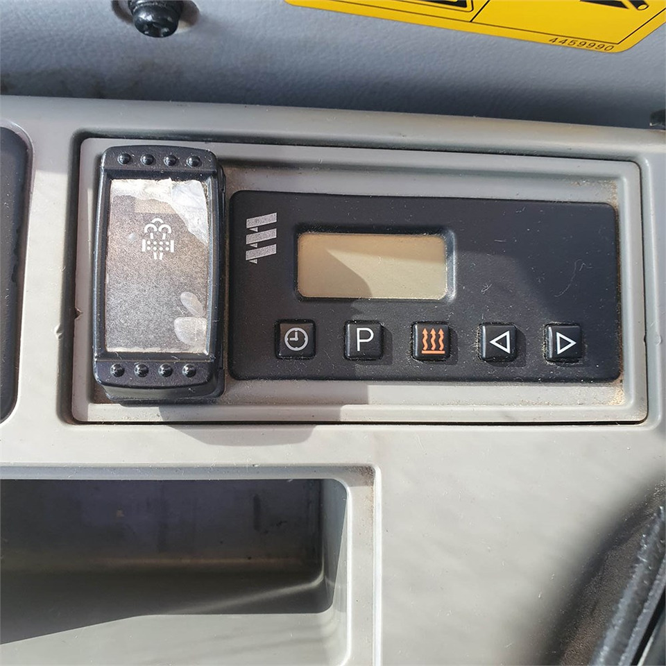 Crawler excavator Hitachi Hitachi ZX250 LC-5B: picture 23 Crawler excavator Hitachi Hitachi ZX250 LC-5B: picture 23