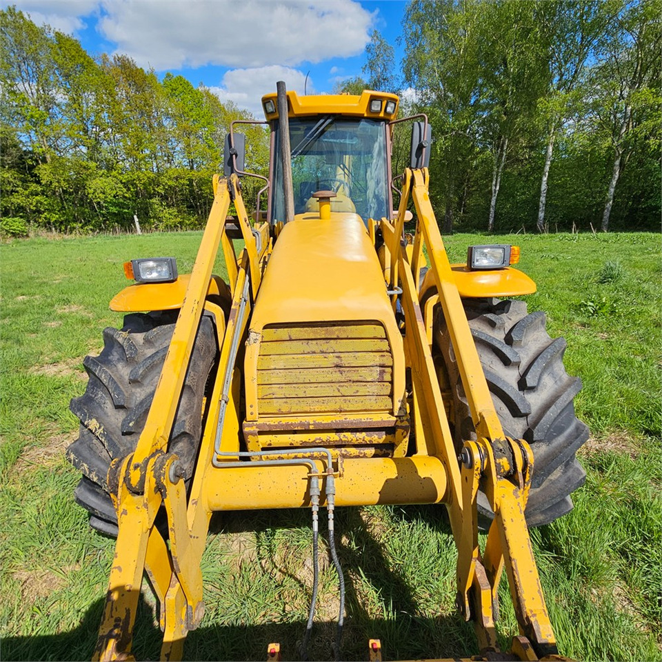 Backhoe loader Hydrema 906C: picture 27