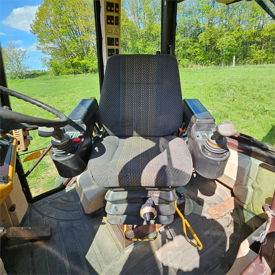 Backhoe loader Hydrema 906C: picture 12