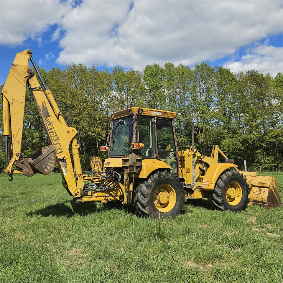 Backhoe loader Hydrema 906C: picture 5