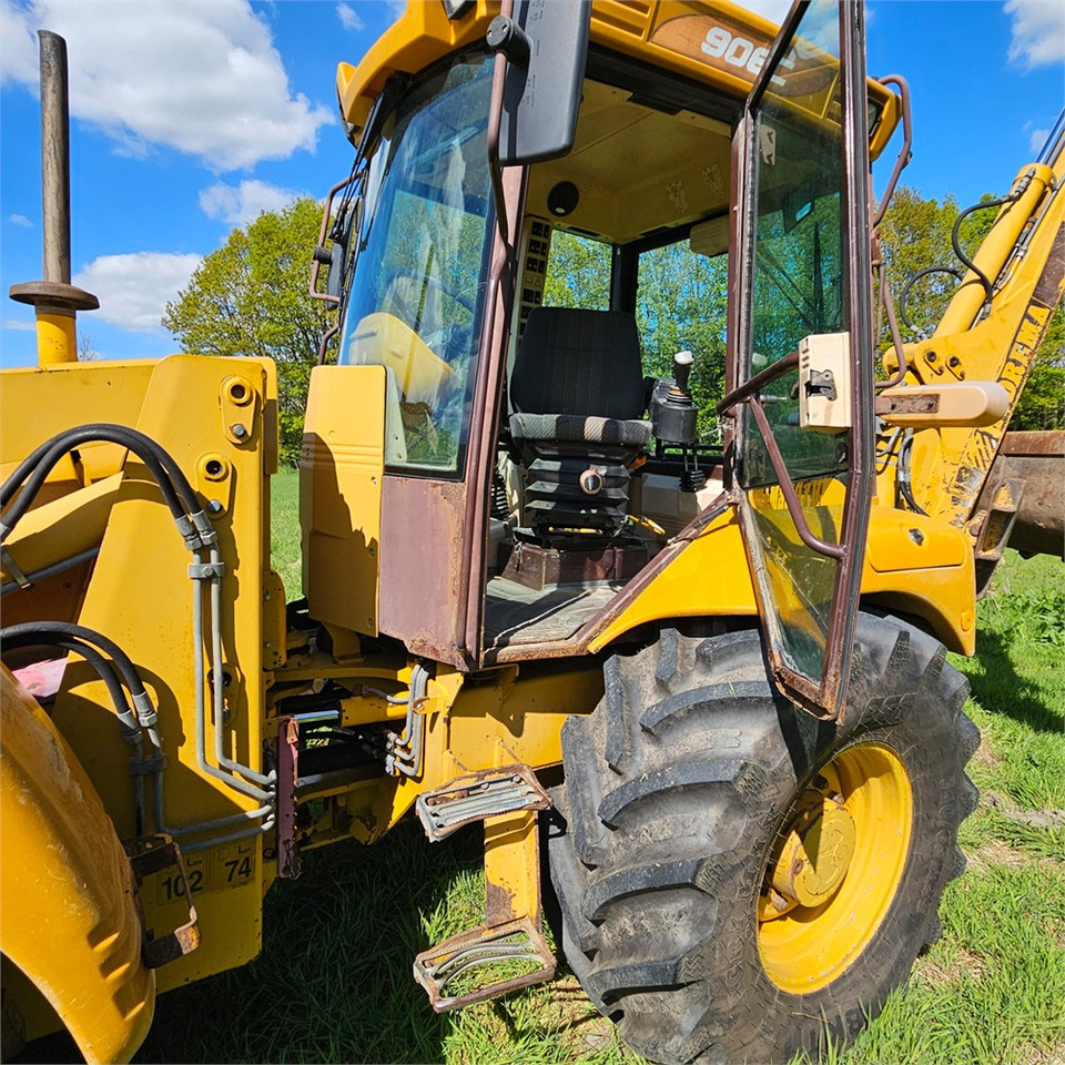 Backhoe loader Hydrema 906C: picture 25