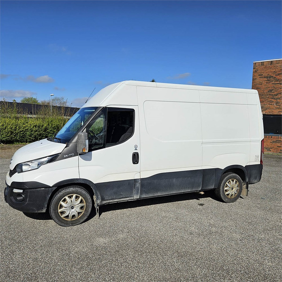 Iveco Daily 35s17 3,0D - Panel van: picture 2 Iveco Daily 35s17 3,0D - Panel van: picture 2