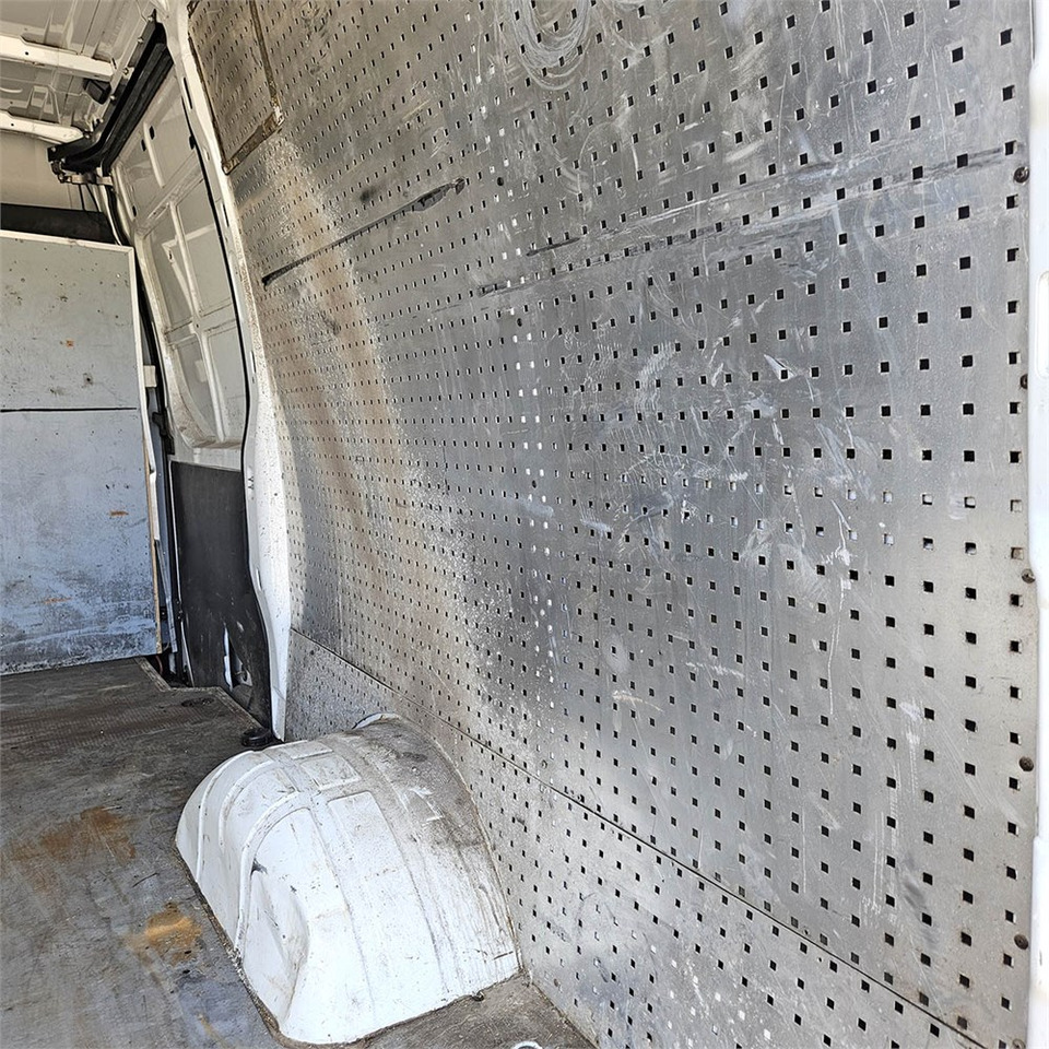 Panel van Iveco Daily 50-170: picture 29
