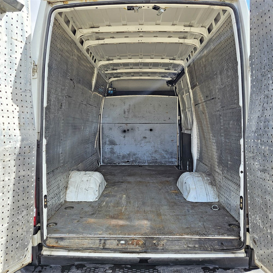 Panel van Iveco Daily 50-170: picture 27
